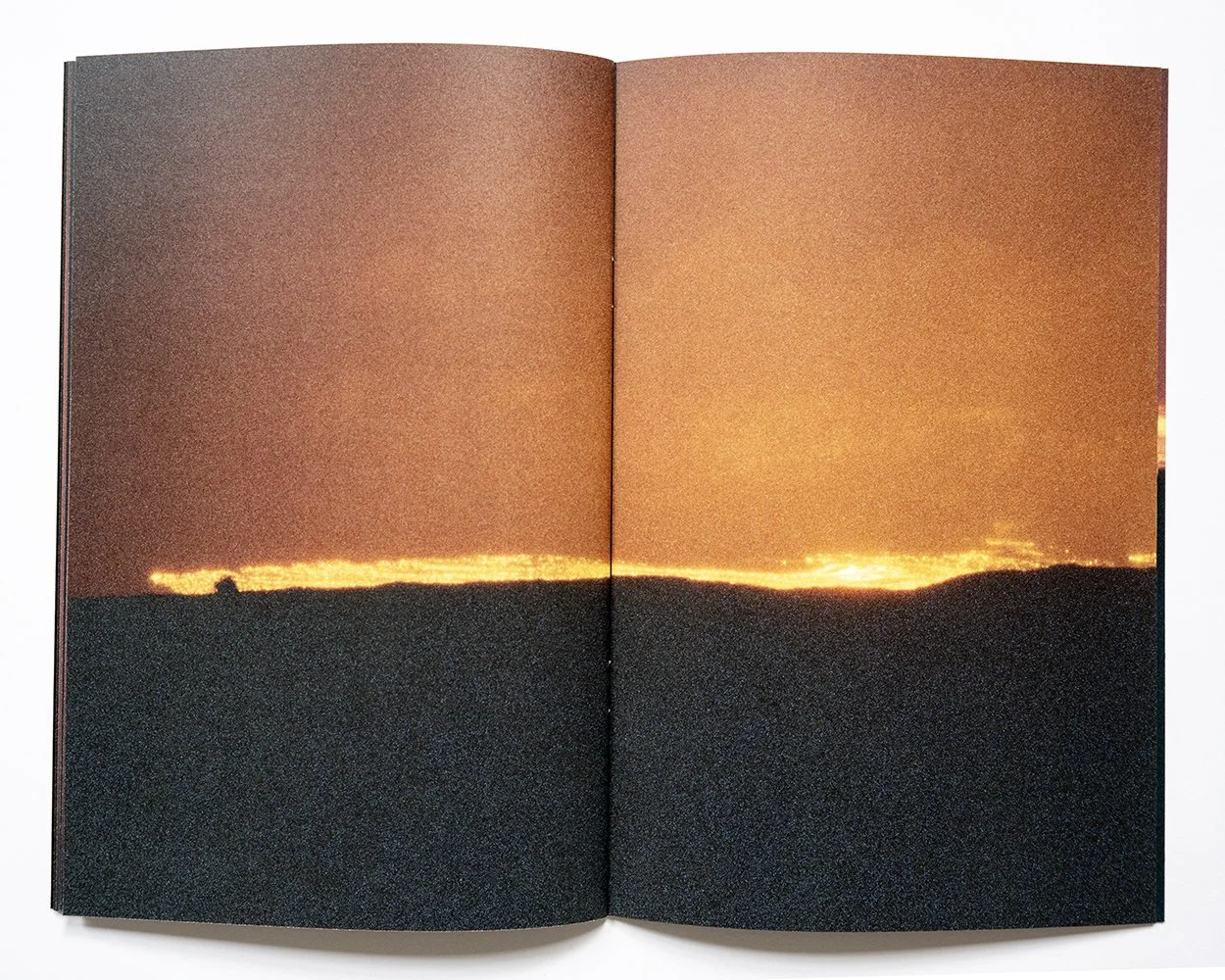 Luigi Ghirri Infinite Landscapes 作品集 Luigi Ghirri Infinite Landscapes (First Edition) — bookdummypress